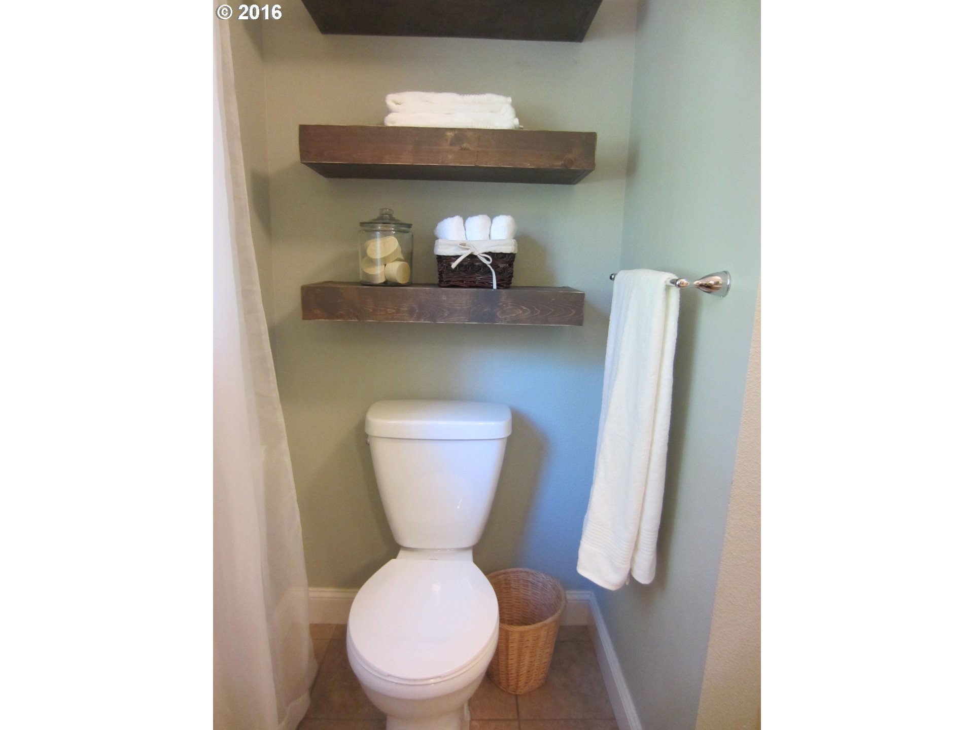 66275 East Barlow Trail Road Rhododendron, OR 97049 - Photo 17 of 30 a bathroom with a toilet and a sink
