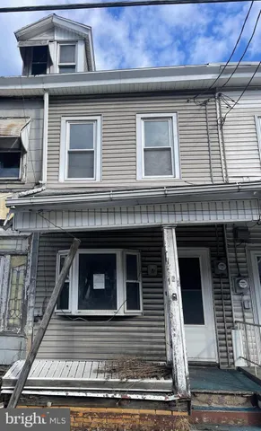 $31,800 | 322 West Main Street, Girardville, PA 17935