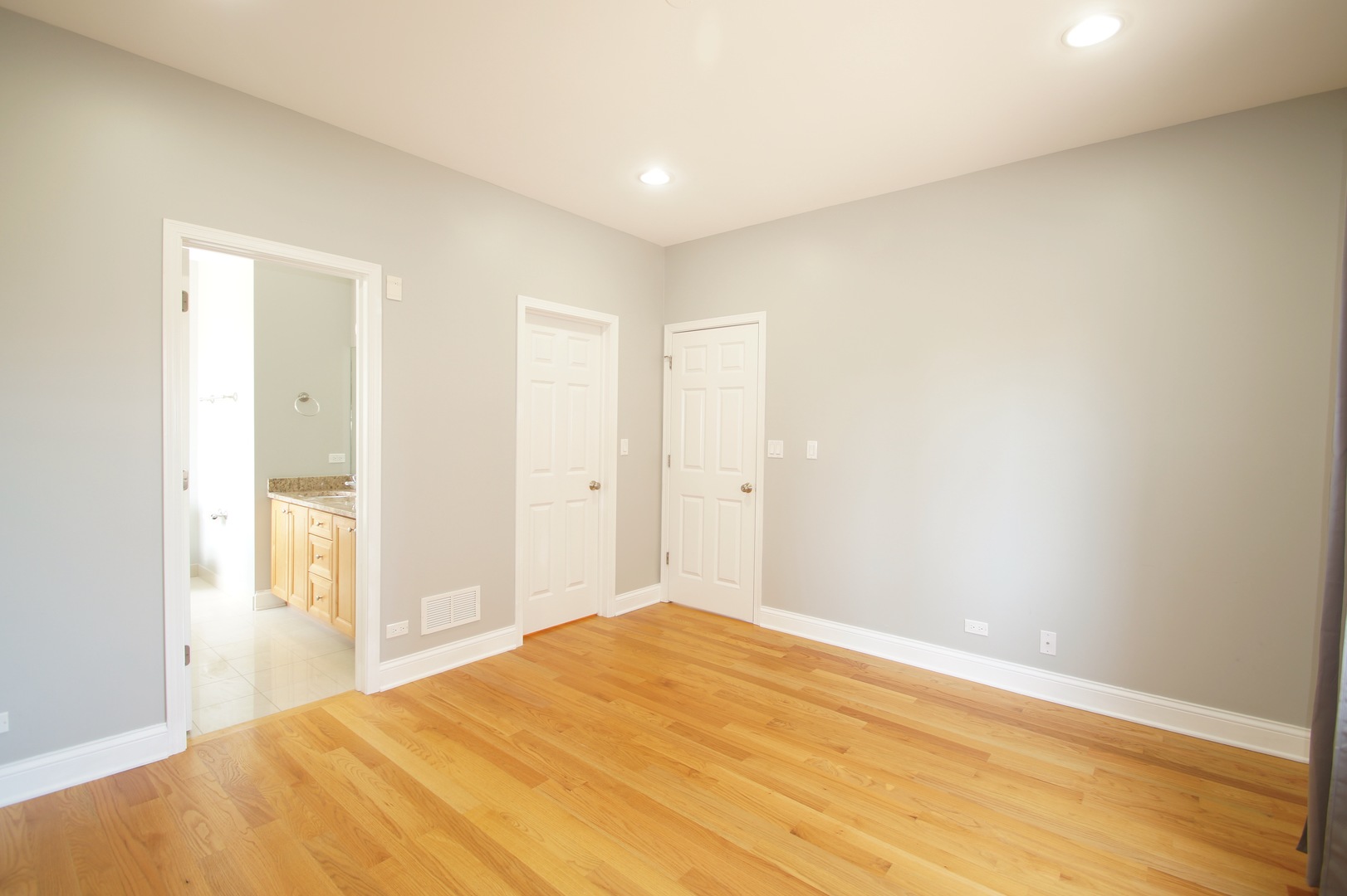 3213 South Wells Street, Unit 3 Chicago, IL 60616 - Photo 23 of 34