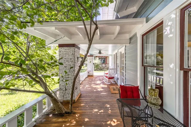 $4,600 | 215 South Montclair Avenue, Dallas, TX 75208