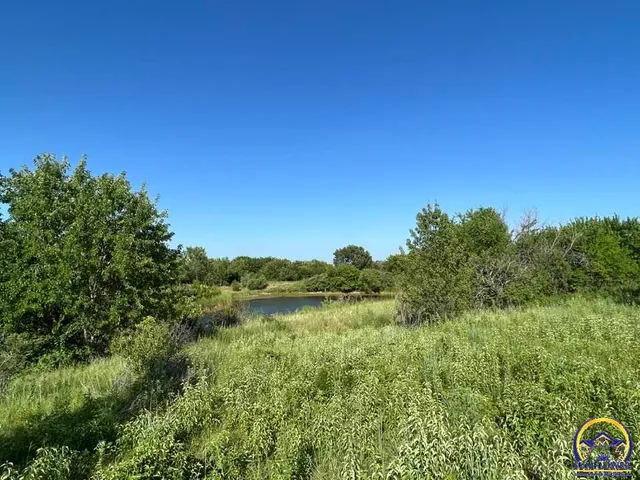 $265,900 | 5400 Northwest Brickyard Road, Topeka, KS 66618