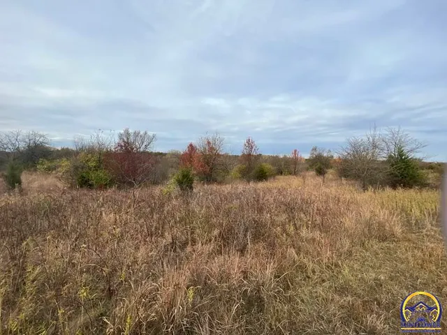 $265,900 | 5400 Northwest Brickyard Road, Topeka, KS 66618