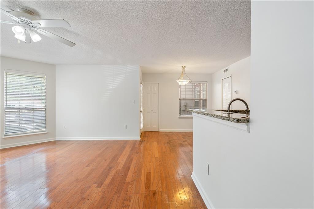 606 Cypress Pointe Street Alpharetta, GA 30022 - Photo 12 of 30