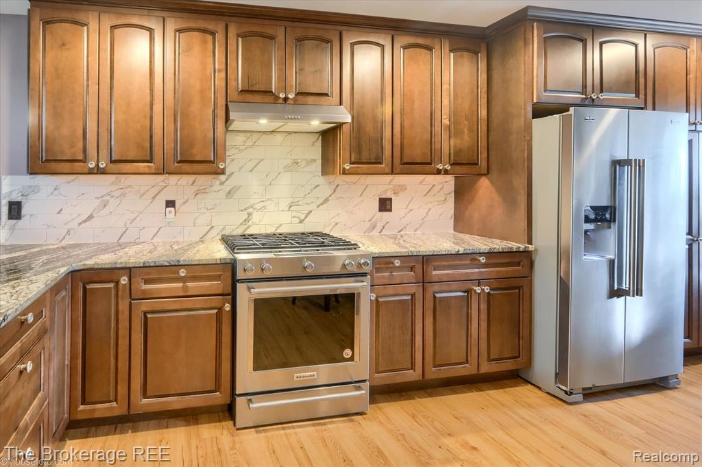 9471 Ridge Road Goodrich, MI 48438 - Photo 17 of 48