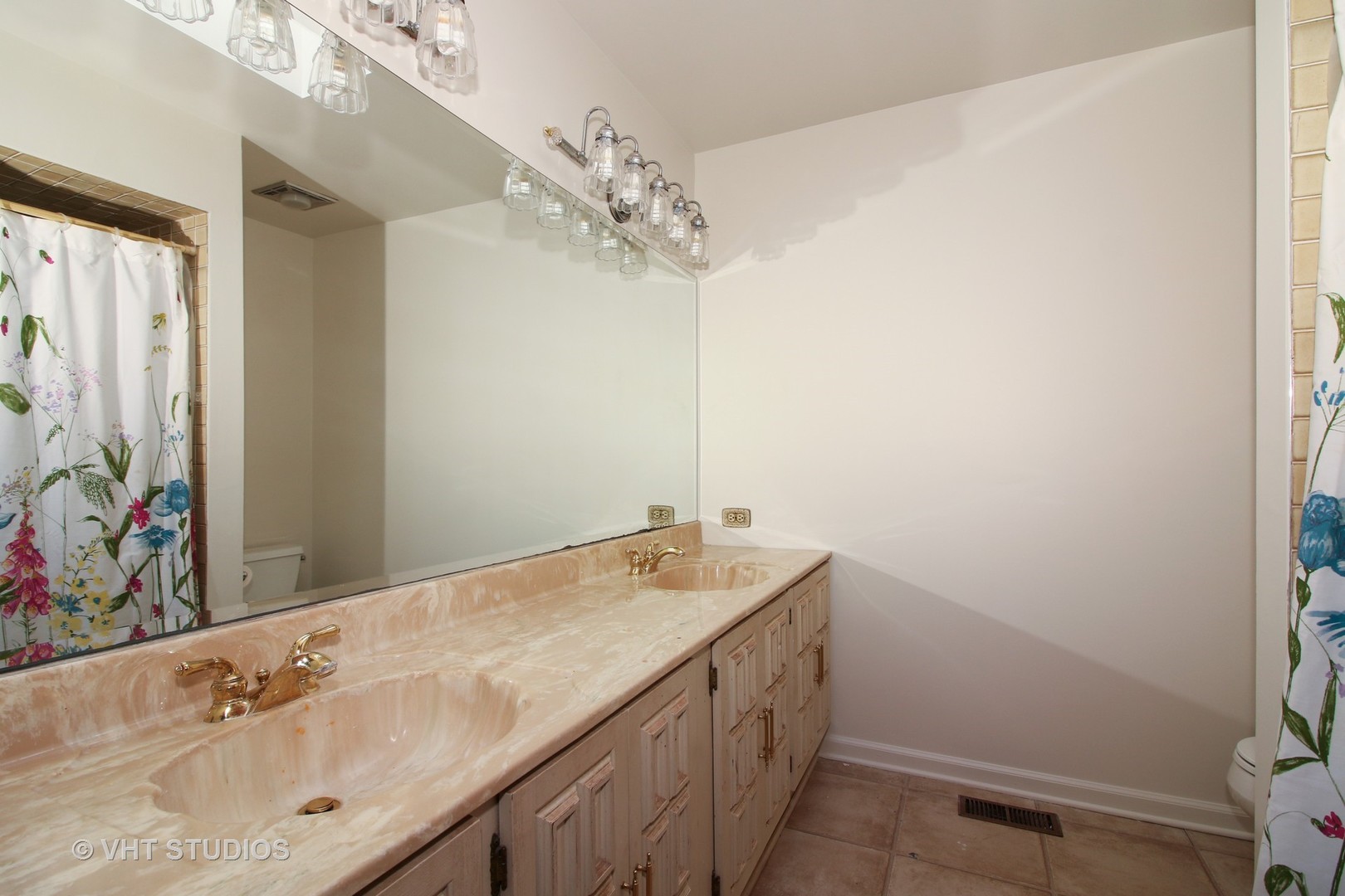 1304 Berwyn Street Spring Grove, IL 60081 - Photo 11 of 12 Gallery Image 11