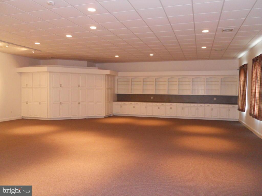 402 West Sun Hill Road Manheim, PA 17545 - Photo 10 of 15 Gallery Image 10