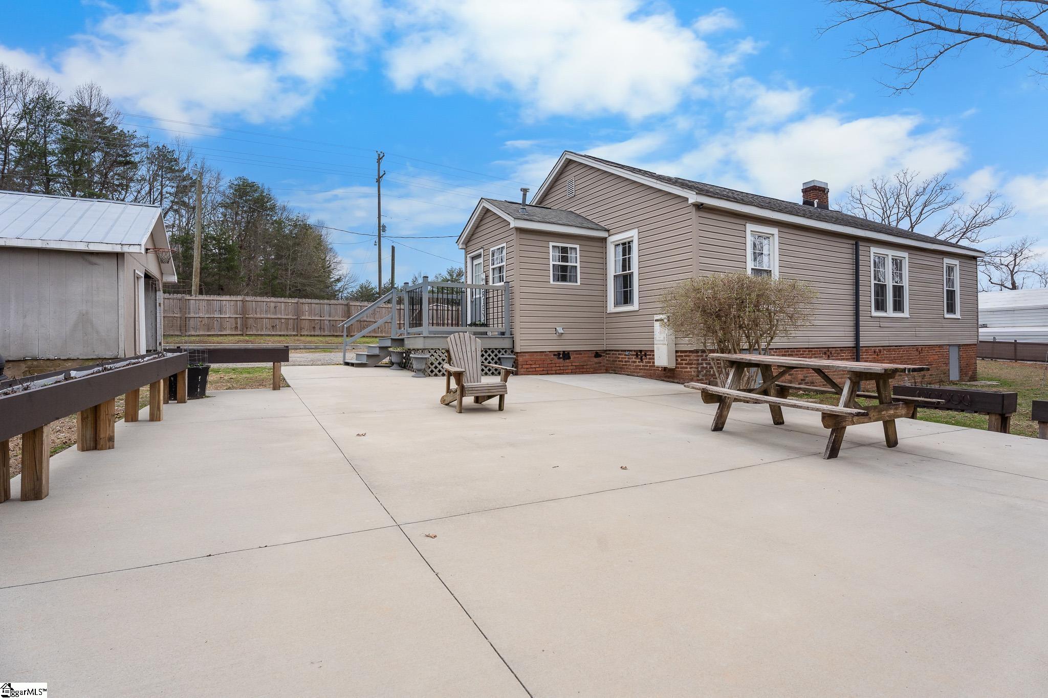 1316 Jameson Road Easley, SC 29640 - Photo 20 of 28