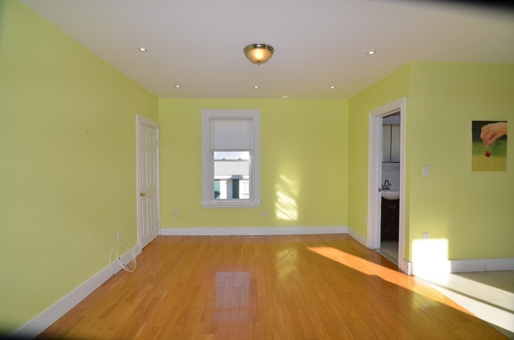 196 Holbrook Road Quincy, MA 02171 - Photo 13 of 17