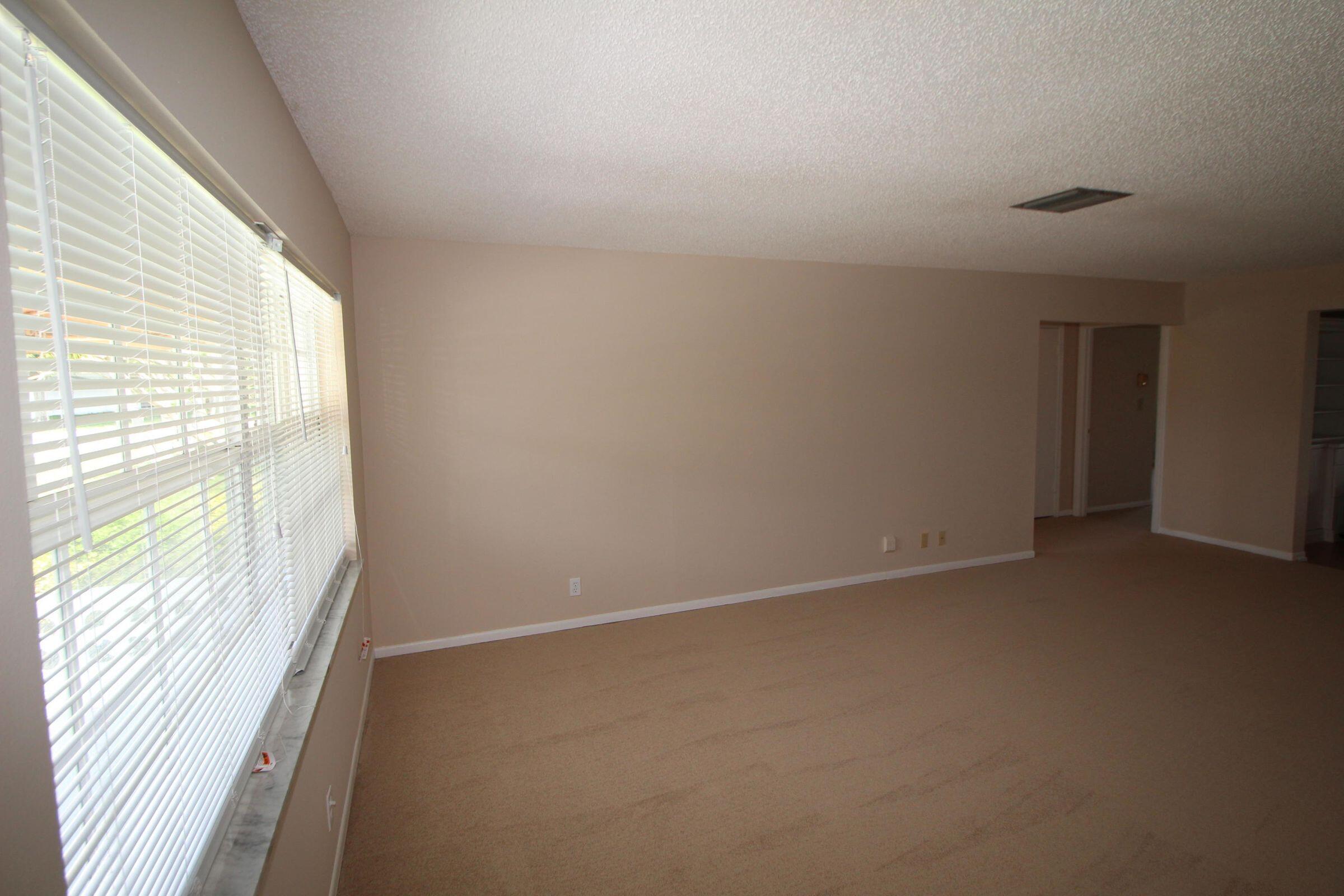 2201 Southwest Roma Way Boynton Beach, FL 33426 - Photo 10 of 16 18