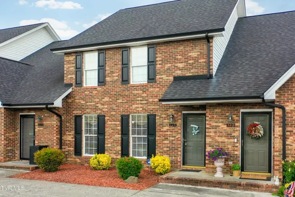 $285,000 | 1723 Blakewood Court, Unit 1723, Kingsport, TN 37660