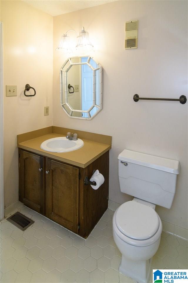 3419 North River Road Birmingham, AL 35223 - Photo 23 of 50