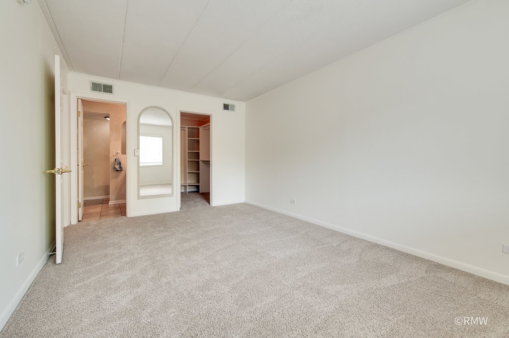 525 Timber Ridge Drive, Unit 306 Carol Stream, IL 60188 - Photo 12 of 26
