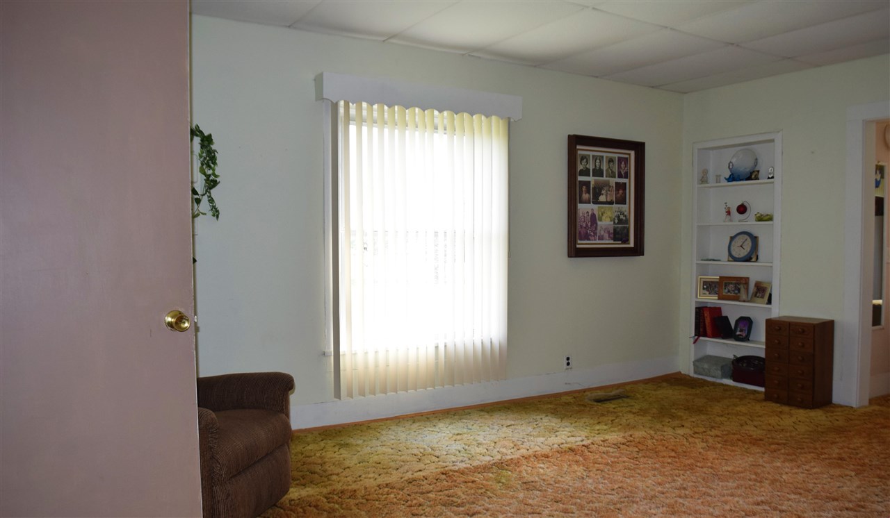 1821 North Summerton Road Mount Pleasant, MI 48858 - Photo 8 of 20 1887582-7.JPG