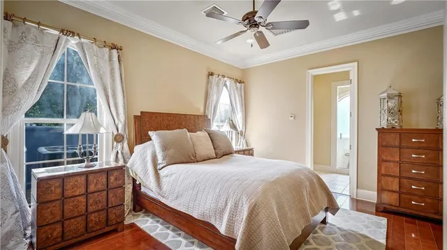 $1,100,000 | 2 Island Club Court, New Orleans, LA 70131