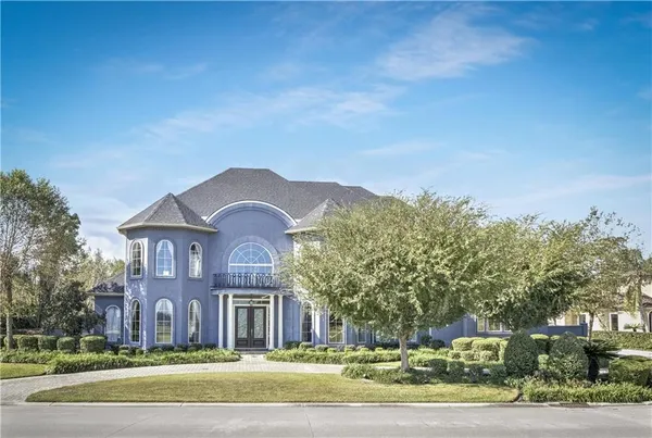 $980,000 | 2 Island Club Court, New Orleans, LA 70131