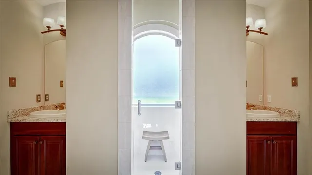 $1,100,000 | 2 Island Club Court, New Orleans, LA 70131