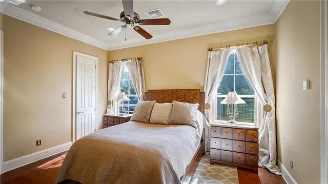 $1,100,000 | 2 Island Club Court, New Orleans, LA 70131