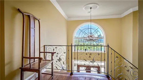 $1,100,000 | 2 Island Club Court, New Orleans, LA 70131