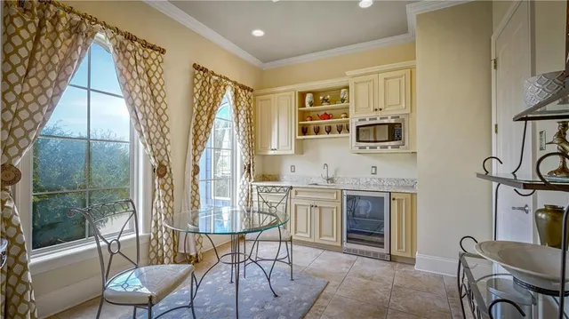 $1,100,000 | 2 Island Club Court, New Orleans, LA 70131