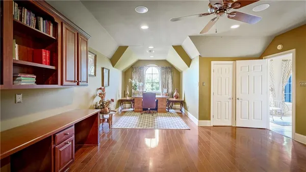 $980,000 | 2 Island Club Court, New Orleans, LA 70131