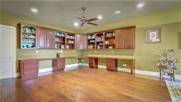 $980,000 | 2 Island Club Court, New Orleans, LA 70131
