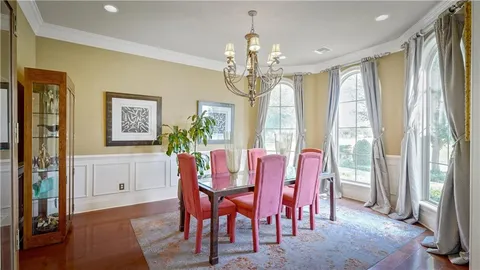 $1,100,000 | 2 Island Club Court, New Orleans, LA 70131