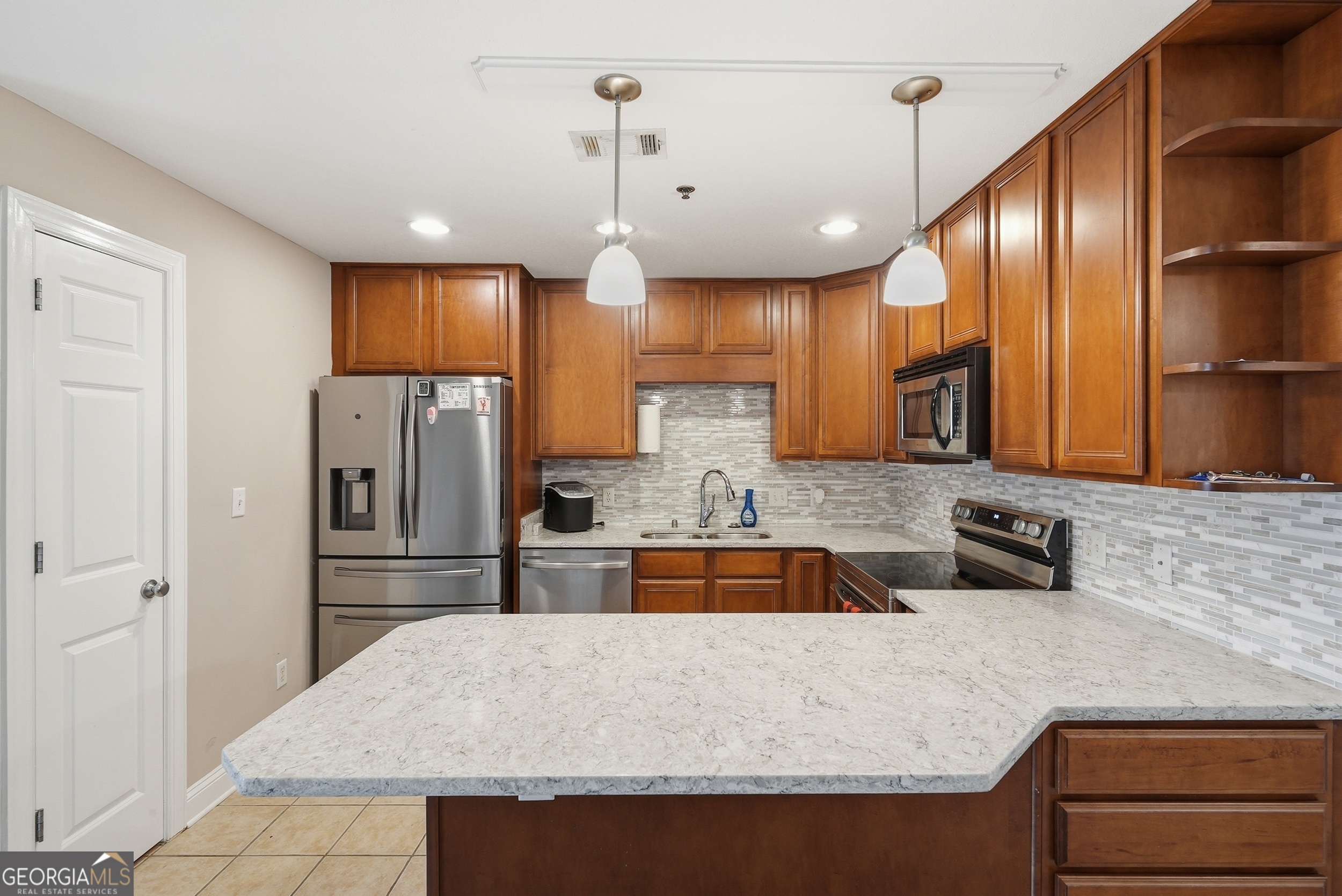 91 Screven Street, Unit B204 Darien, GA 31305 - Photo 5 of 48
