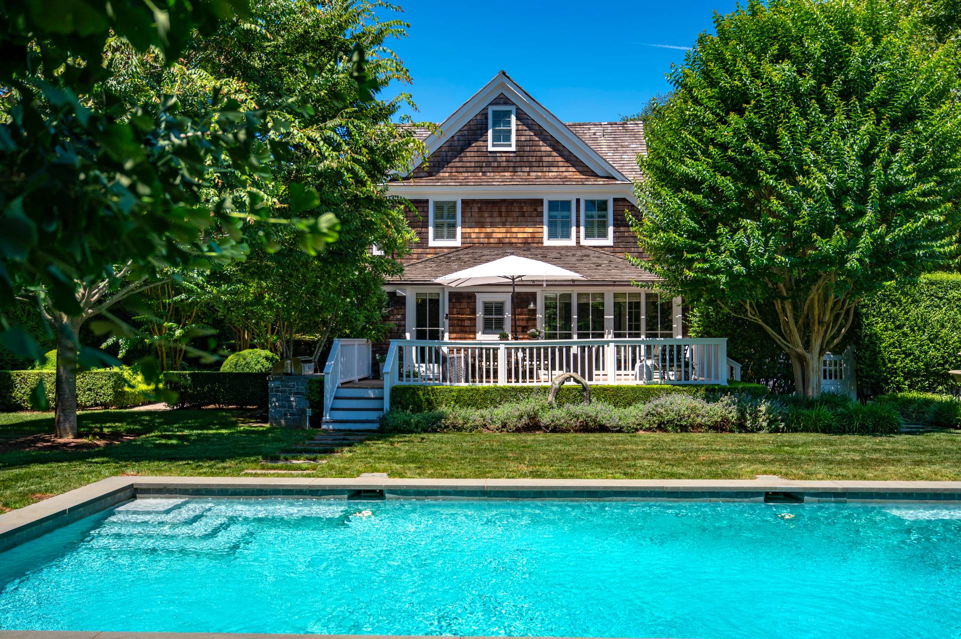 86 Pantigo Road East Hampton, NY 11937 - Photo 3 of 26 Gallery Image 3