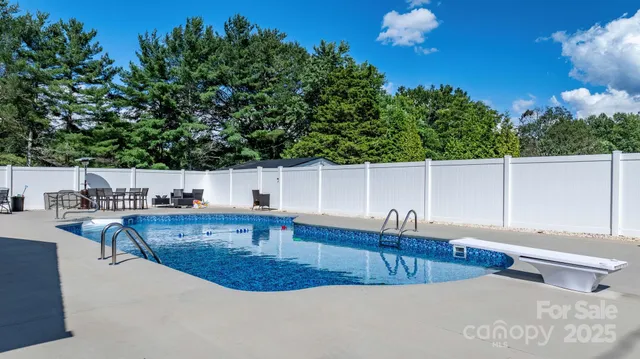 $375,000 | 2596 Sweetbriar Circle, Lenoir, NC 28645