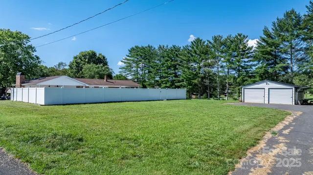 $375,000 | 2596 Sweetbriar Circle, Lenoir, NC 28645