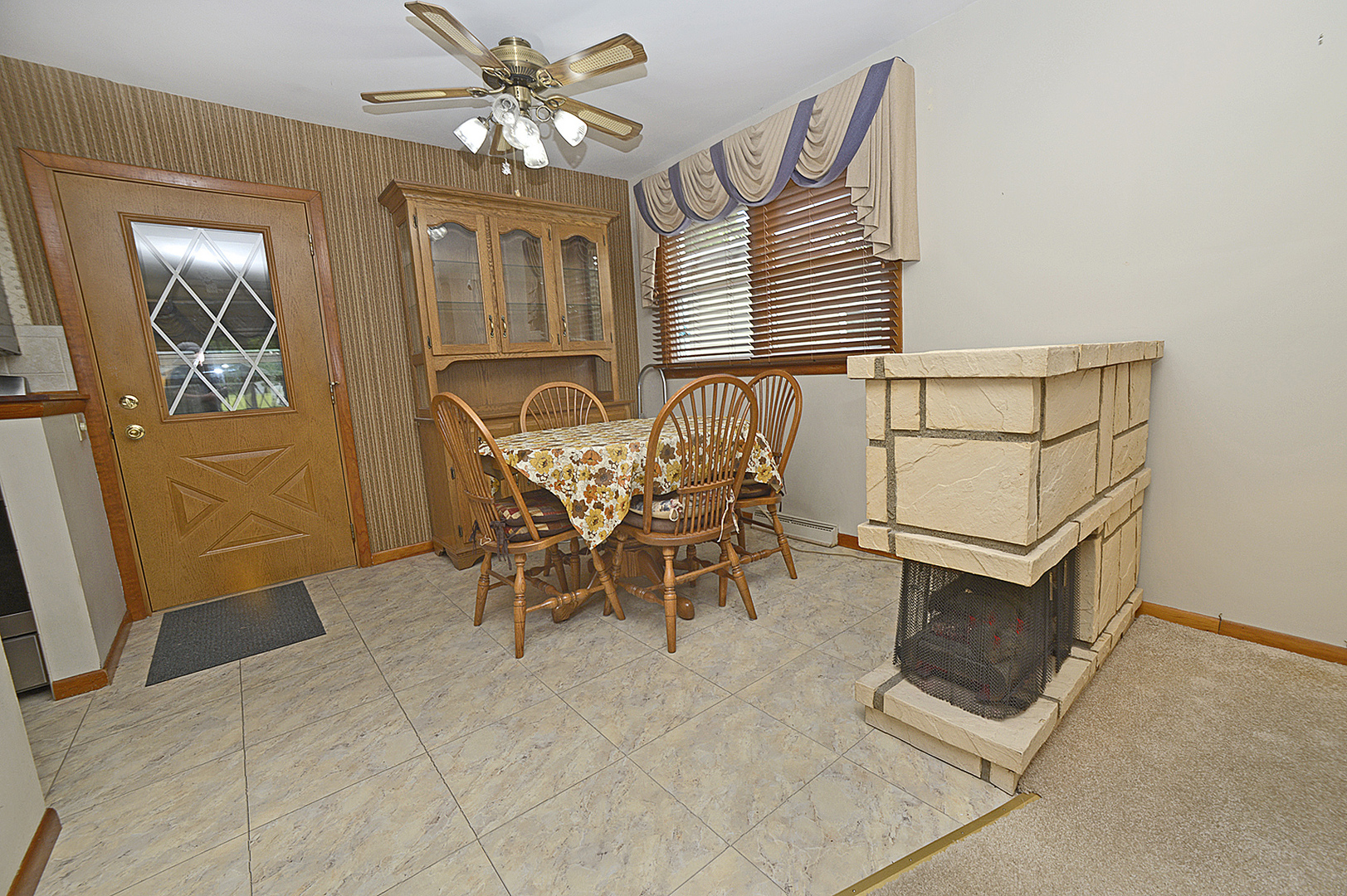 749 Fort Street Ottawa, IL 61350 - Photo 5 of 26