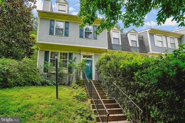$3,000 | 3931 Pepperidge Court, Woodbridge, VA 22192