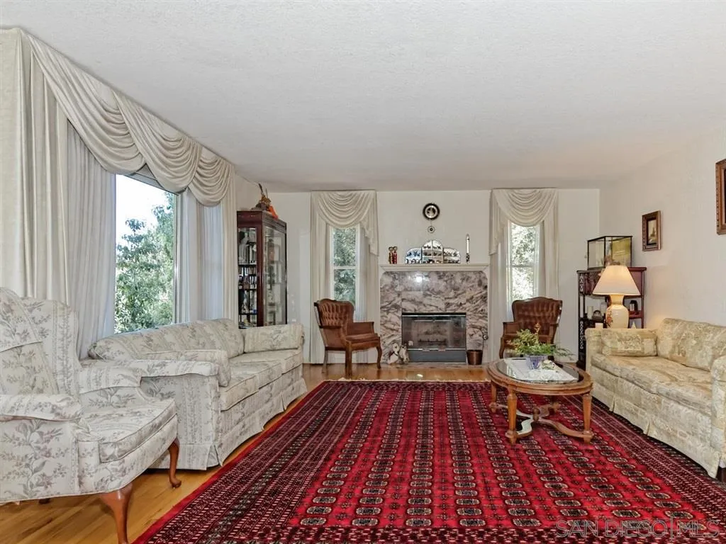 13847 Putney Road Poway, CA 92064 - Photo 4 of 25 Gallery Image 4