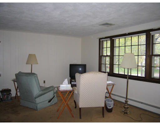 25 Randall Road Reading, MA 01867 - Photo 2 of 7 Gallery Image 2