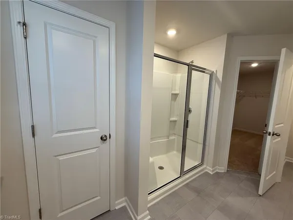 $2,300 | 1692 Hallview Court, Kernersville, NC 27284