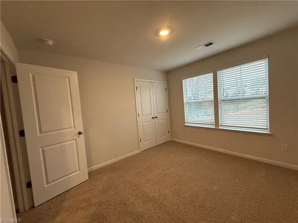 $2,300 | 1692 Hallview Court, Kernersville, NC 27284