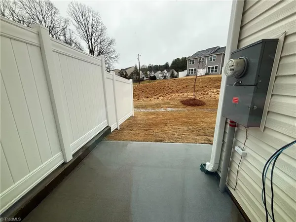 $2,300 | 1692 Hallview Court, Kernersville, NC 27284