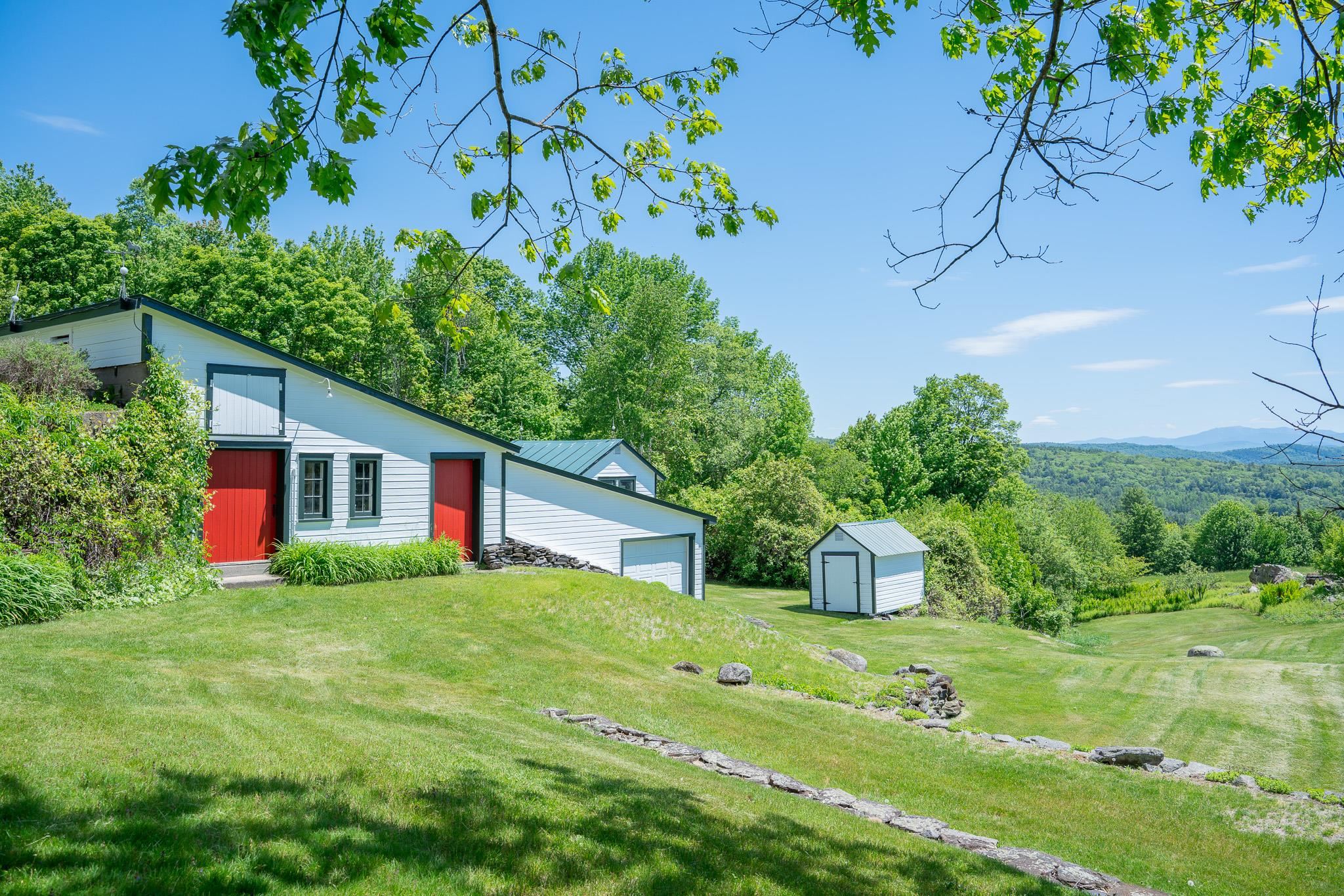 352 Maple Hill Road Newbury, VT 05069 - Photo 5 of 60