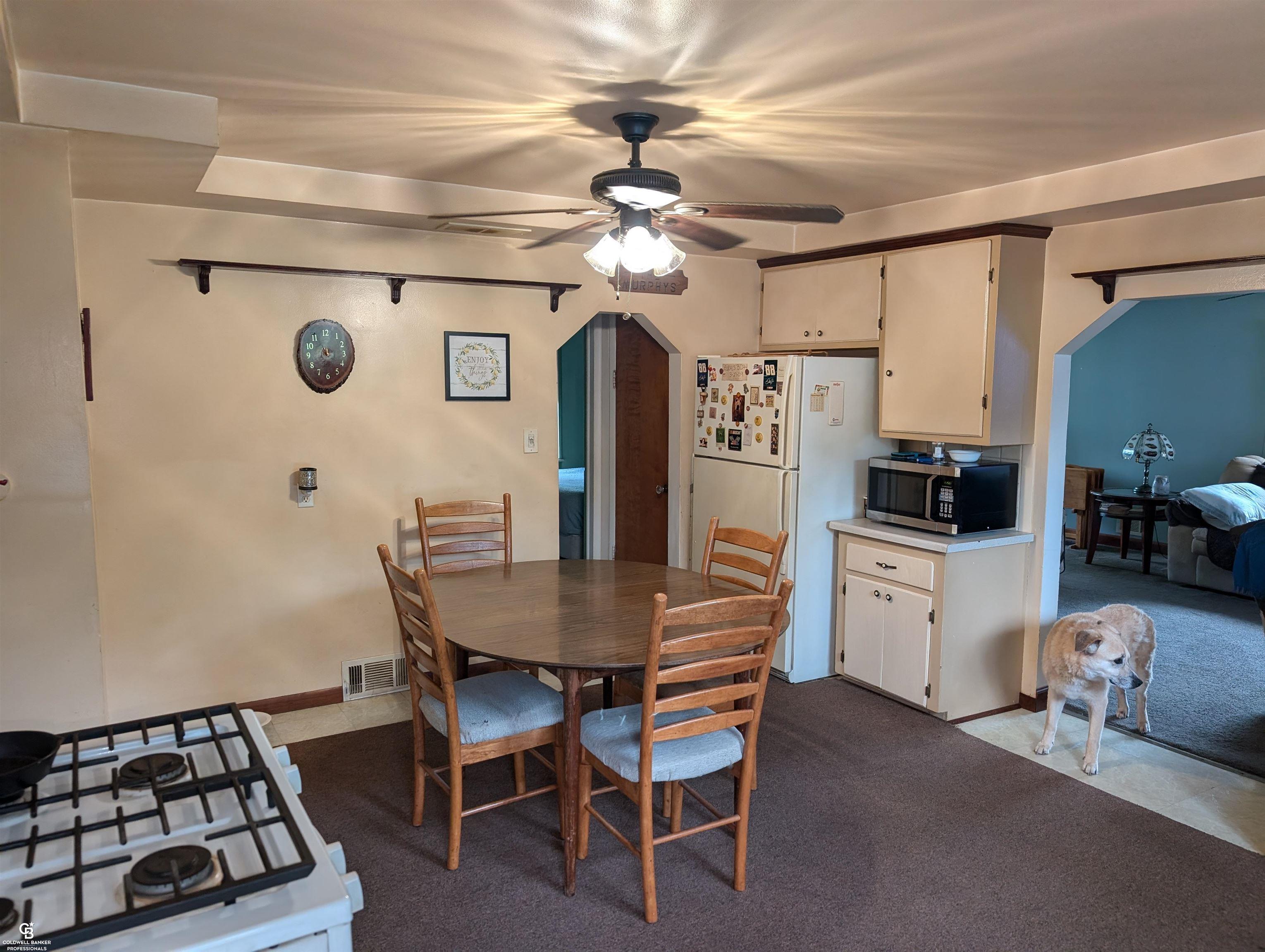 2234 East Thirteen Mile Road Warren, MI 48092 - Photo 18 of 28 50152320-9968bba4-3e64-44b8-9d5a-d169c613dd20.JPG