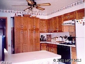 1203 Dupont Road Washington, WV 26181 - Photo 3 of 5