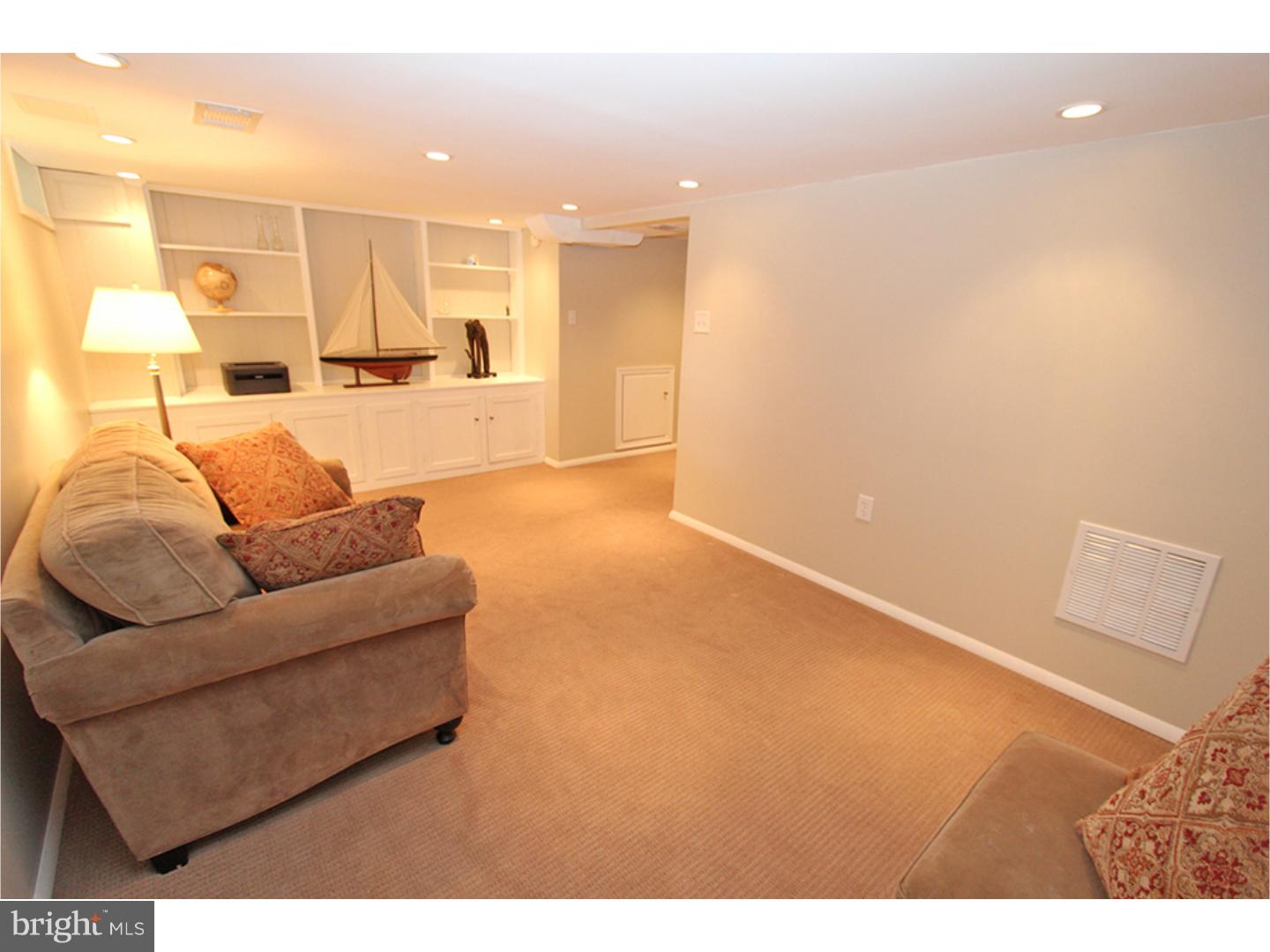 271 Hillcrest Road Wayne, PA 19087 - Photo 19 of 25