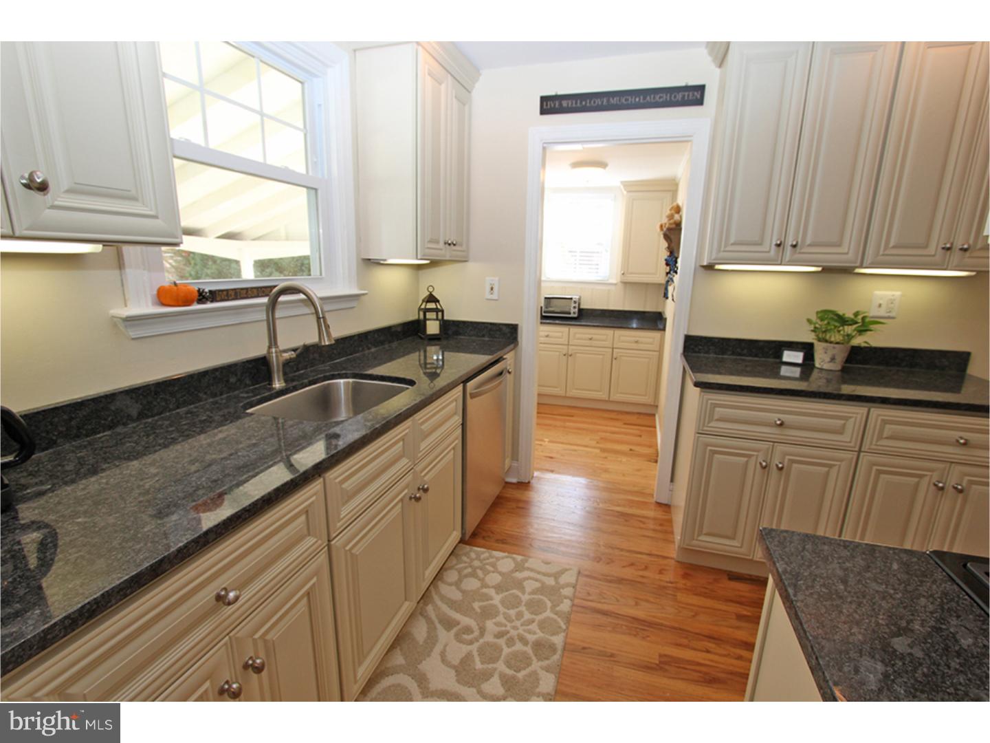 271 Hillcrest Road Wayne, PA 19087 - Photo 7 of 25