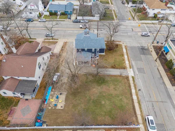 $4,200 | 41 Atlantic Avenue, Freeport, NY 11520