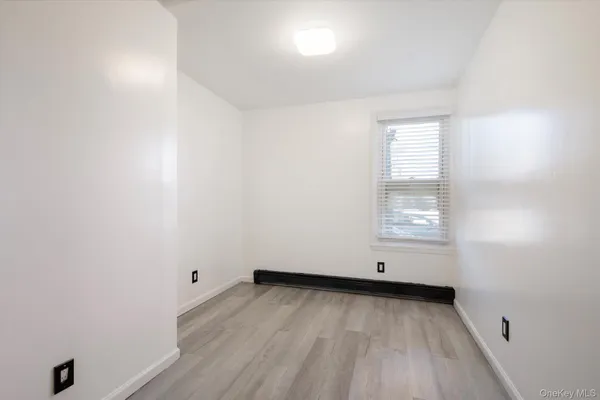 $4,200 | 41 Atlantic Avenue, Freeport, NY 11520