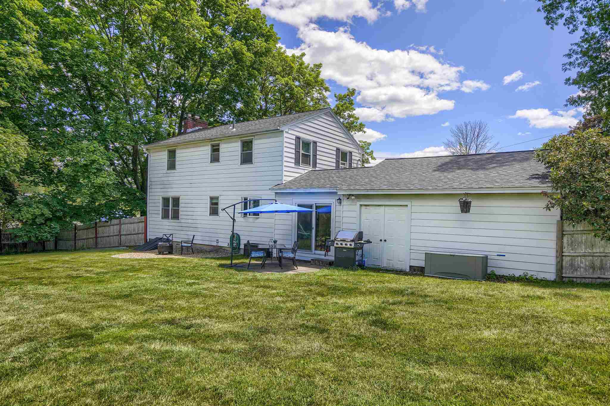 6 Joanna Road Salem, NH 03079 - Photo 3 of 28 Gallery Image 3