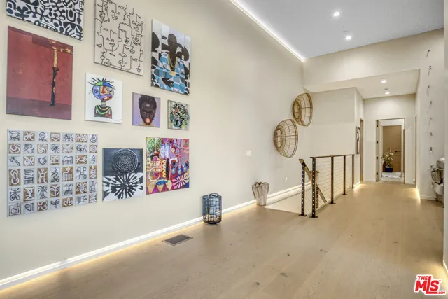 $22,000 | 22570 South Summit Ridge Circle, Chatsworth, CA 91311