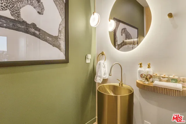 $22,000 | 22570 South Summit Ridge Circle, Chatsworth, CA 91311