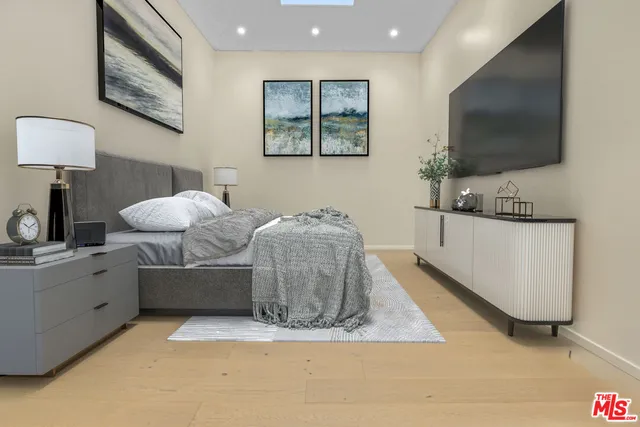 $22,000 | 22570 South Summit Ridge Circle, Chatsworth, CA 91311