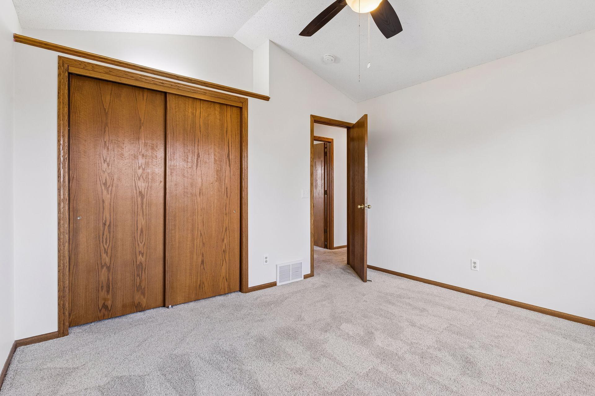 1011 Boston Hill Road Eagan, MN 55123 - Photo 16 of 29