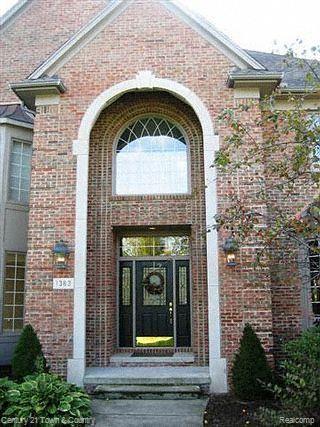 1383 Pebble Ridge Drive Rochester, MI 48307 - Photo 1 of 18 Front of house